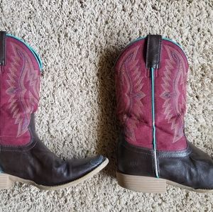 Ariat boots, kids 6/womens 7.5